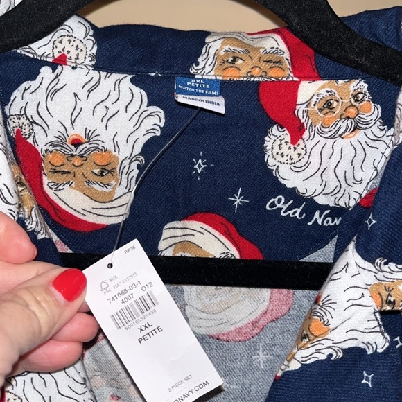 Old Navy ladies size XXL Petite navy blue flannel pajama set NWT’s. Santa theme - Picture 4 of 13